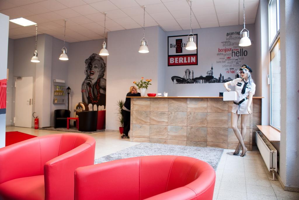 Hostel Die Etage East Berlin Exterior photo
